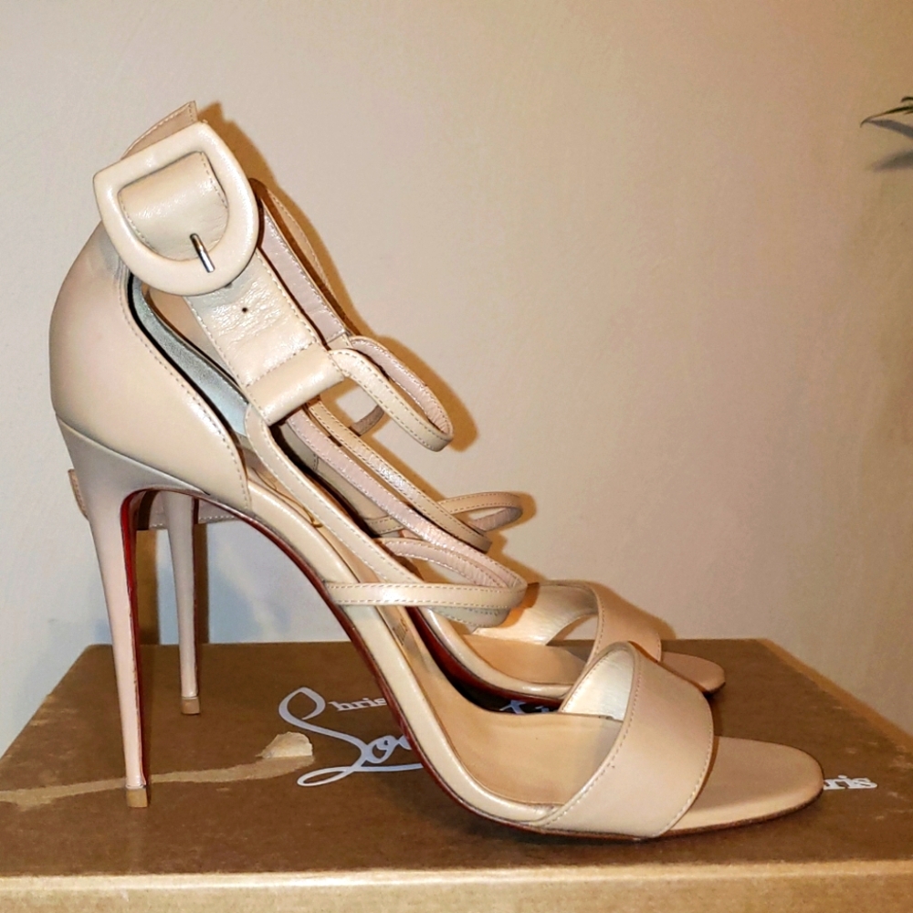 Christian Louboutin Choca SIZE 42
